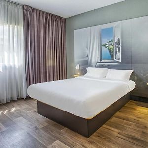 Chambre Double avec Accès aux Personnes Handicapées
